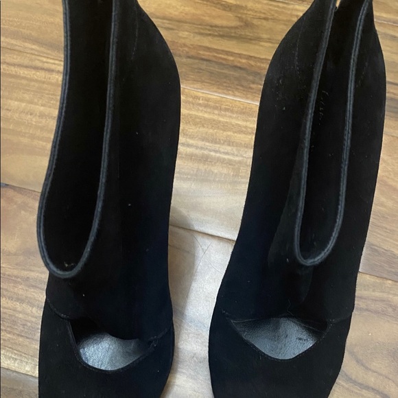 Gianvito Rossi Black Suede Booties sz 38.5 (US 8) - Picture 2 of 8